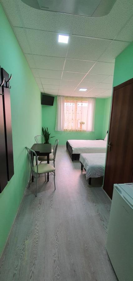 Luxor Inn & Suites Chernivtsi Luaran gambar