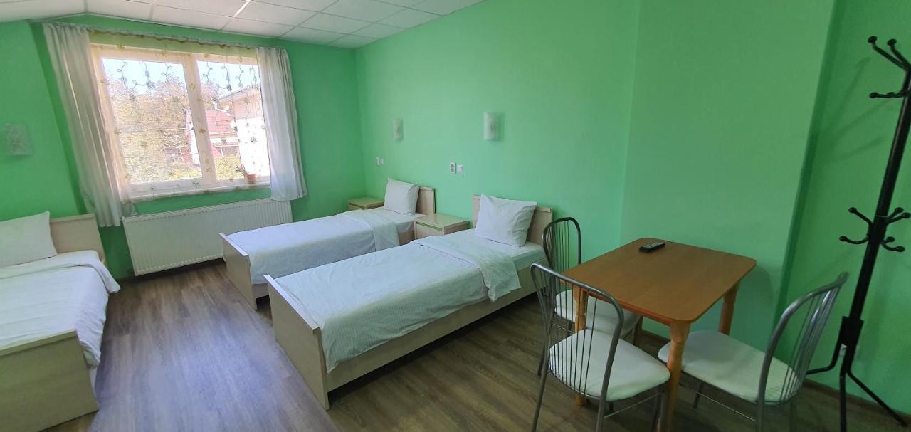 Luxor Inn & Suites Chernivtsi Luaran gambar