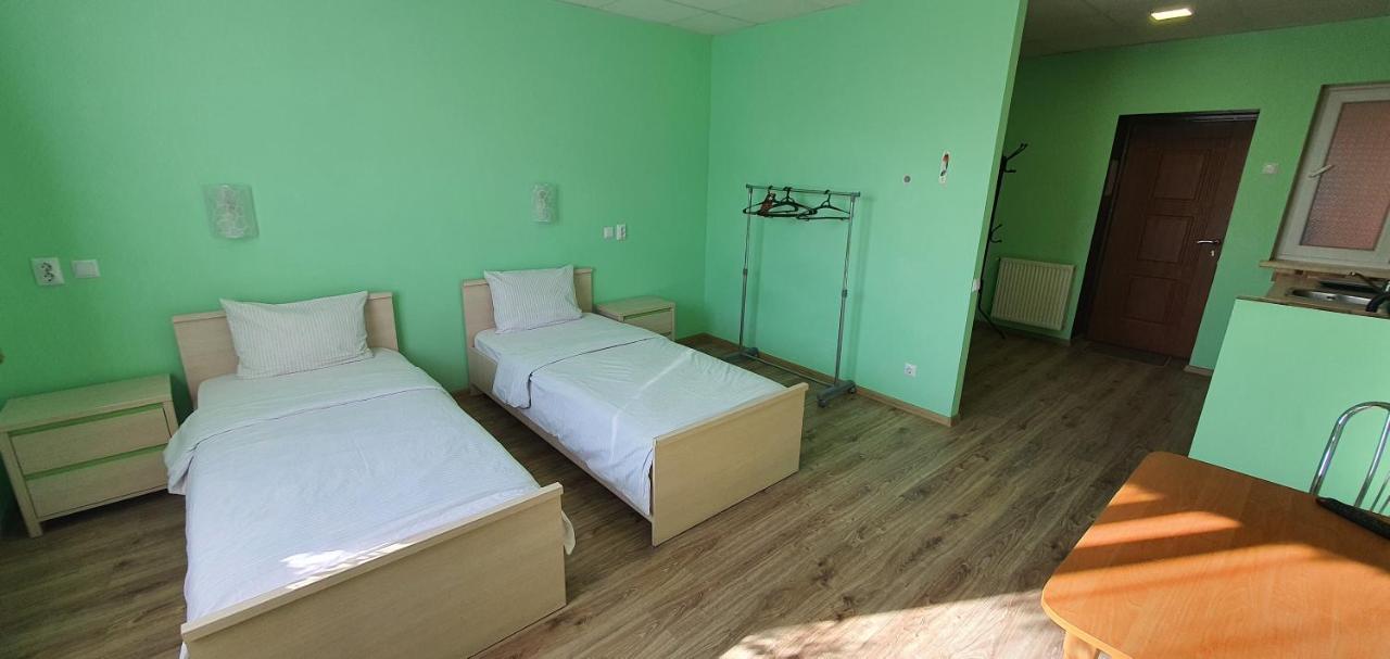 Luxor Inn & Suites Chernivtsi Luaran gambar