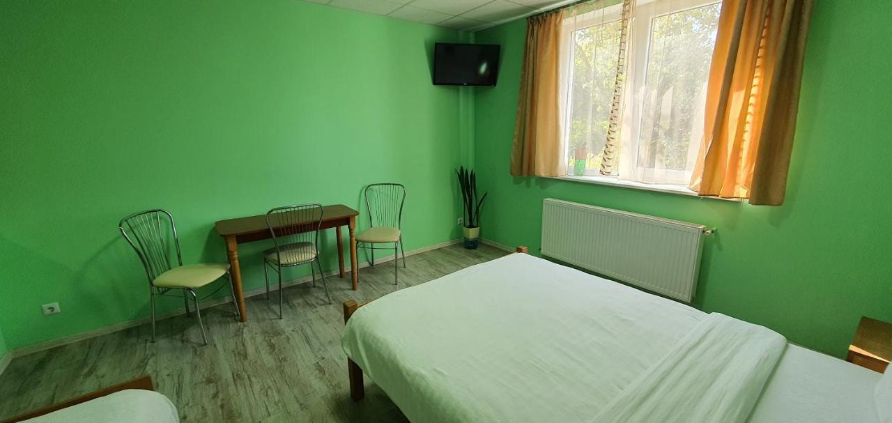 Luxor Inn & Suites Chernivtsi Luaran gambar